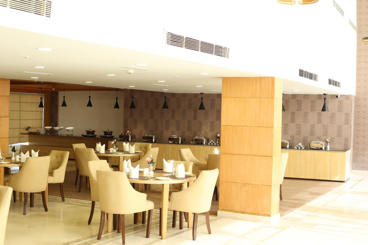 Udman Hotels And Resorts By Ferns N Petals New Delhi Extérieur photo
