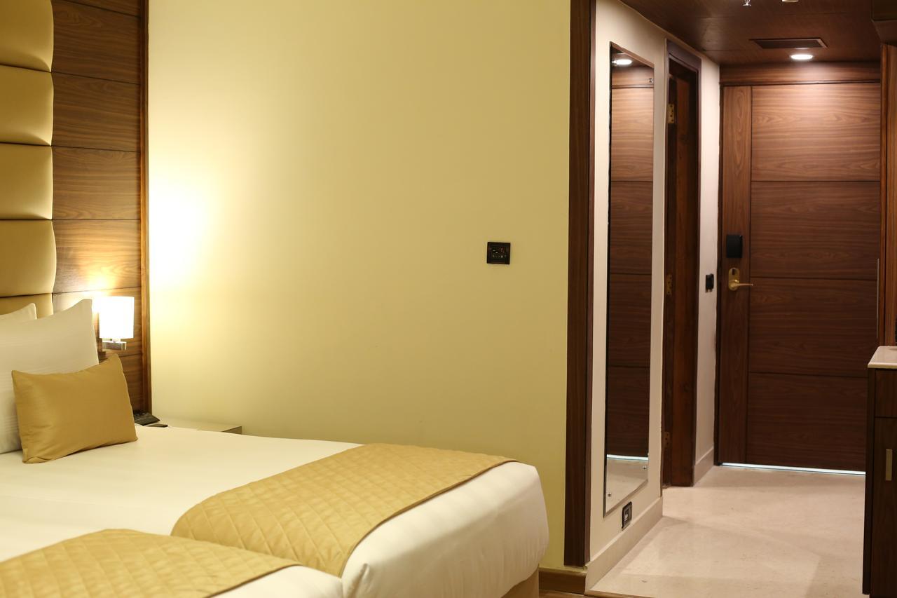 Udman Hotels And Resorts By Ferns N Petals New Delhi Extérieur photo