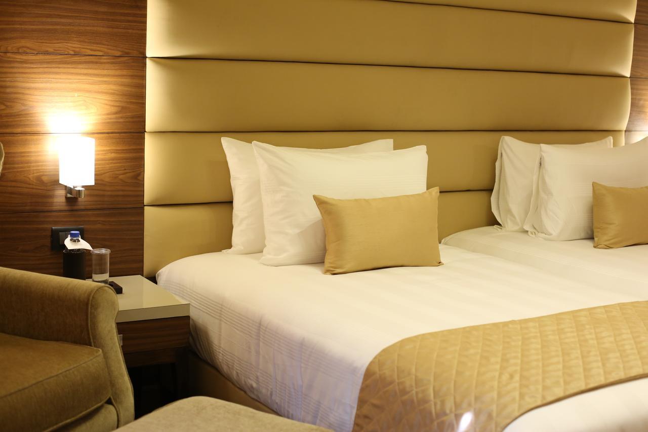 Udman Hotels And Resorts By Ferns N Petals New Delhi Extérieur photo