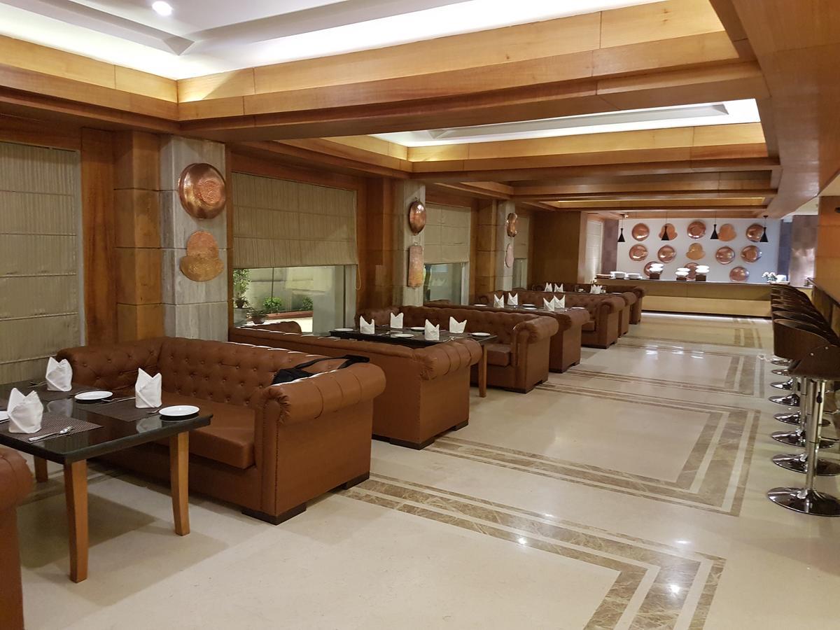 Udman Hotels And Resorts By Ferns N Petals New Delhi Extérieur photo